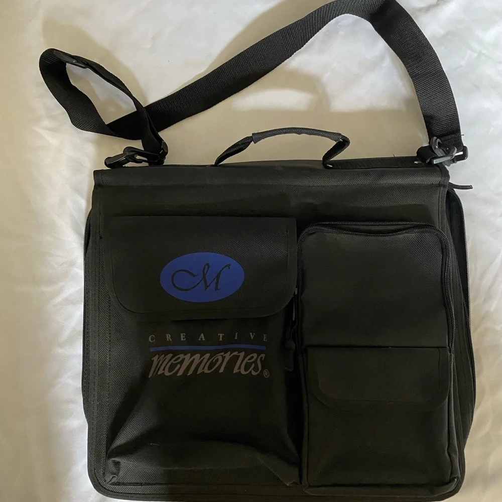 Creative Memories the memory mate binder scrapbooking bag case